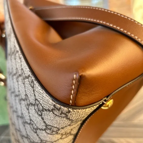 GUCCI GG Supreme Top Handle Bag - Picture 6 of 16